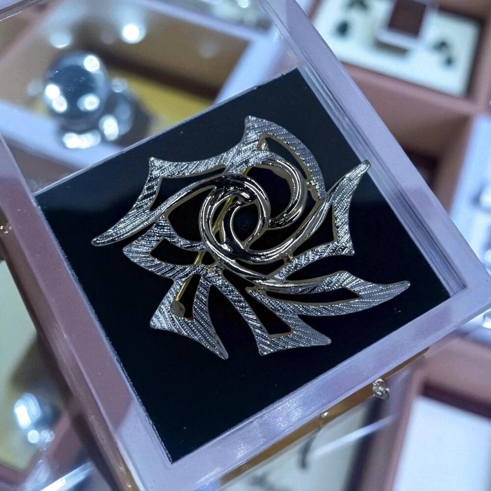 Vintage Sarah Coventry Rose Brooch‎ Gold Silver Two Tone Floral Romantic Modern